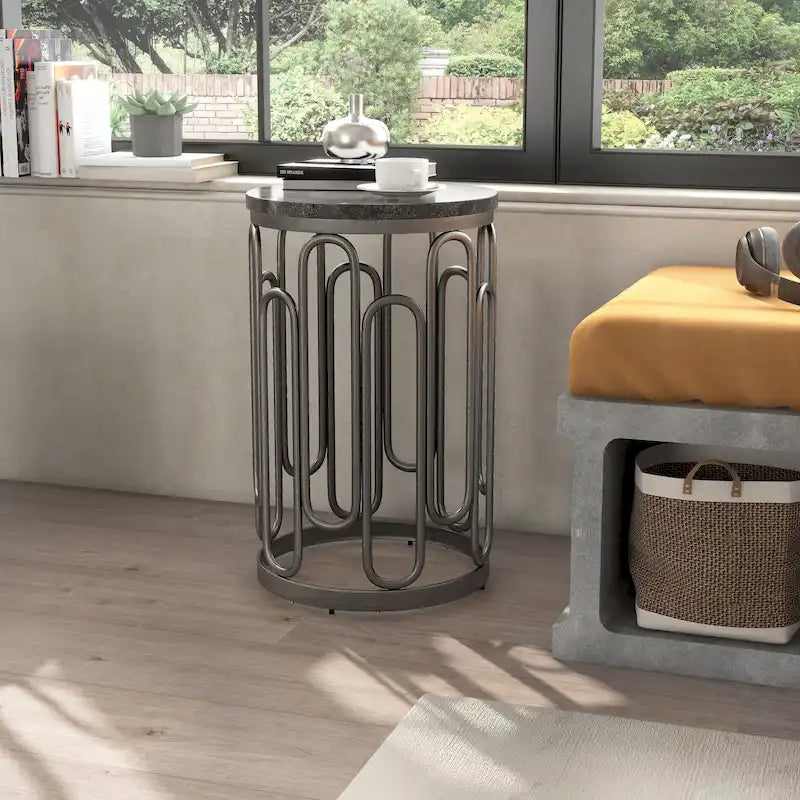 Petite table d'appoint ronde avec plateau en marbre et base décorative en métal robuste
